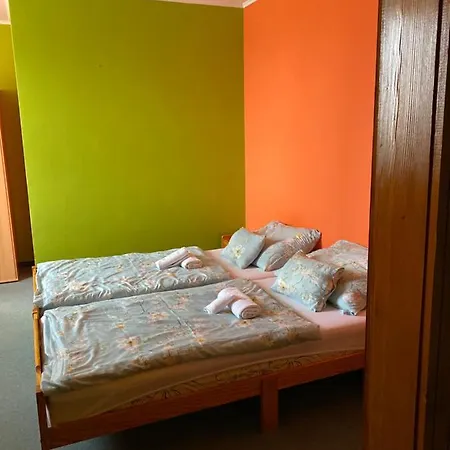 Tiszaparti Rokonok Hotel